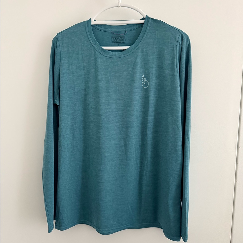 Patagonia Women’s Blue Long Sleeve Tee